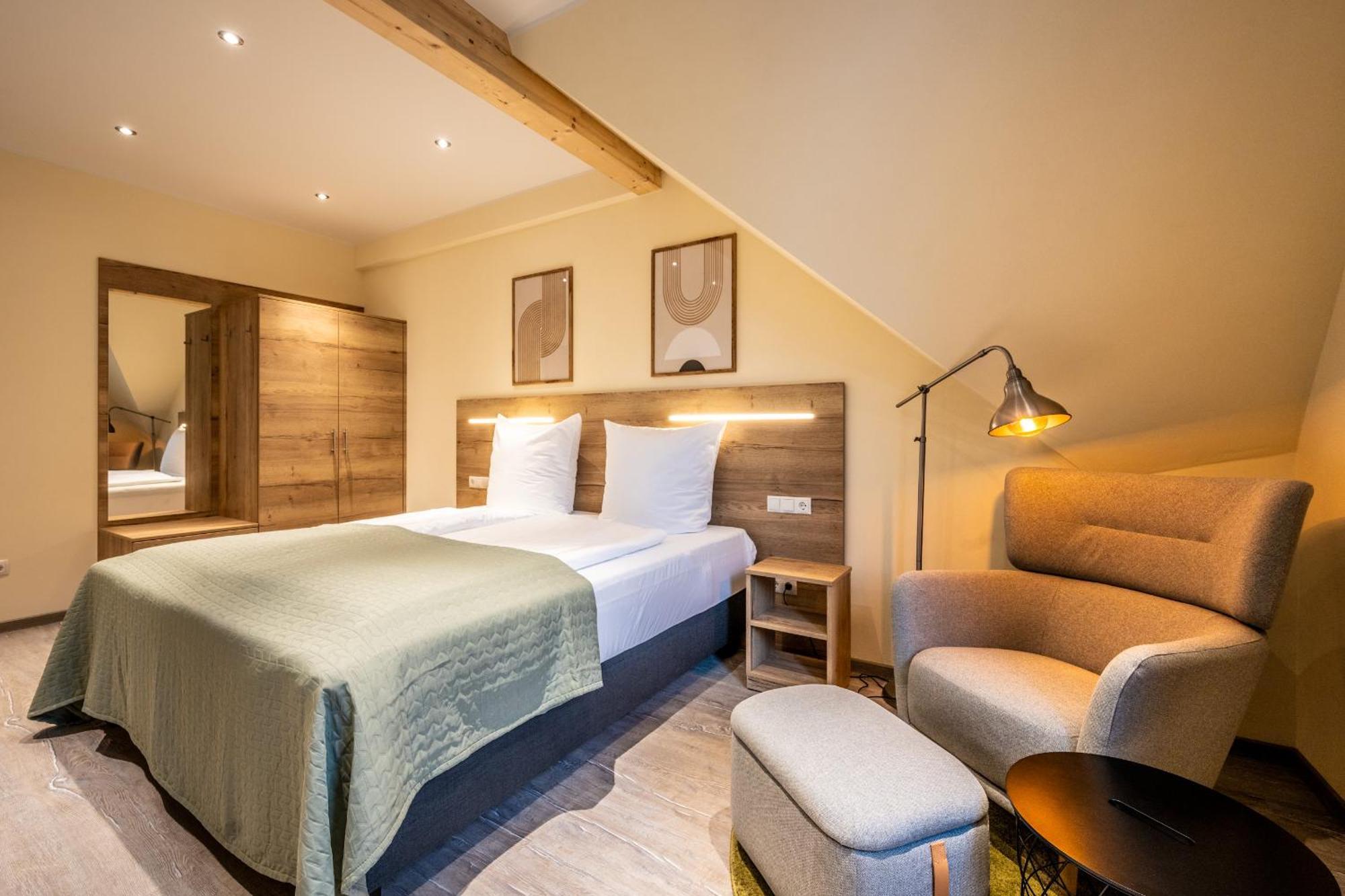 Lang Hotel 4*